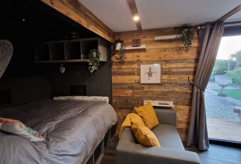 Birdsong Lodge Peaceful Dog Friendly