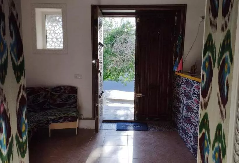 پانسیون Nastarin