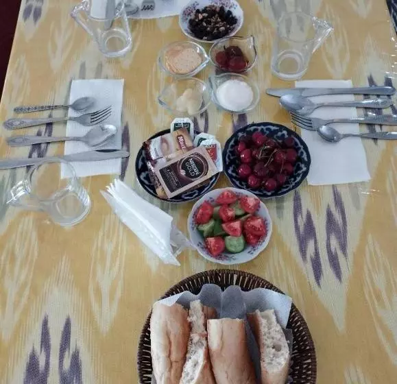 پانسیون Nastarin