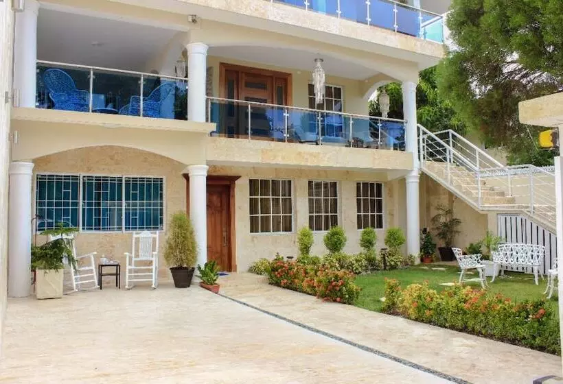 پانسیون Room In Guest Room   Central 1bd And Bth With Common Picuzzi