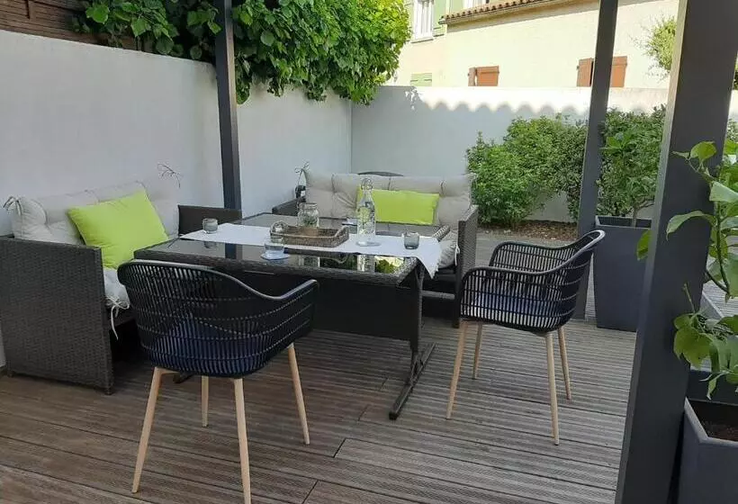 Aamiaismajoitus (B&B) Chambre Double Dans Maison Chaleureuse Et Familiale