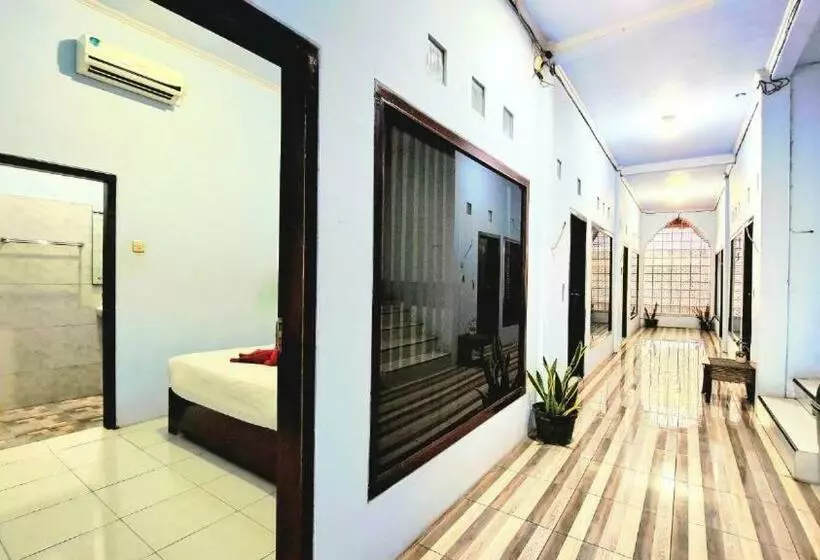 پانسیون Artha Graha Vip Guest House
