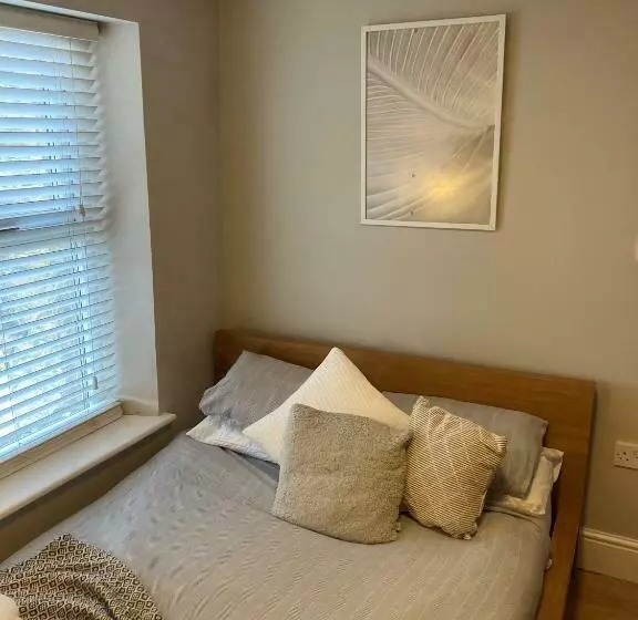 پانسیون Bloomfield  At Stayboom