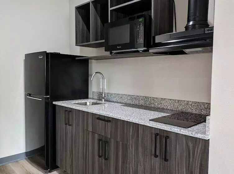 Hotelli Crystal Inn Jacinto City