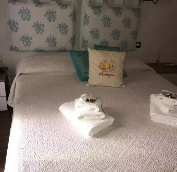 ペンション La Fragola In Campagna 6 K M Da San Pantaleo