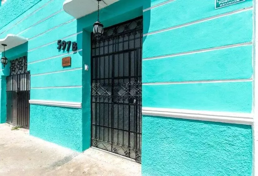 هاستل Mérida 62