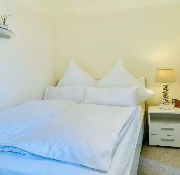 Prinz Hamlet Pelzerhaken Baltic View Prinz Hamlet