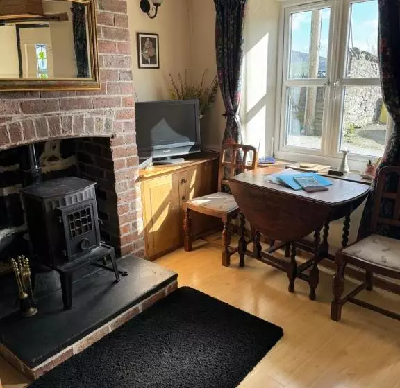 Annie’s Cottage