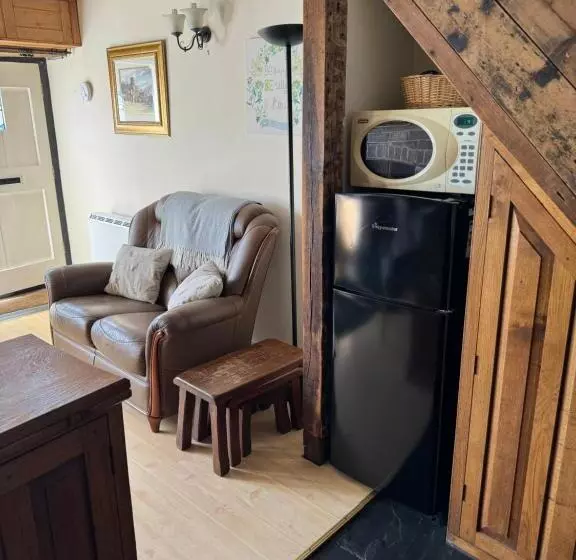 Annie’s Cottage