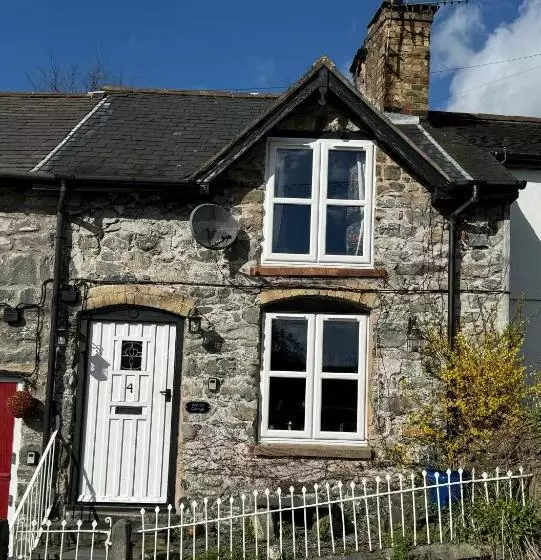 Annie’s Cottage