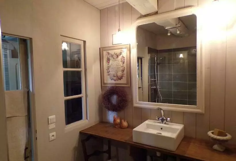 Aamiaismajoitus (B&B) La Maison De Royer