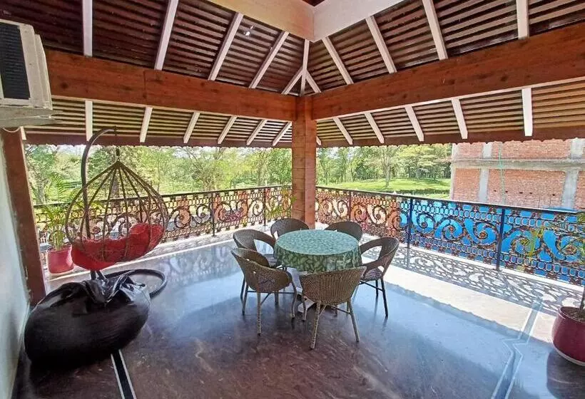 Hotelli Matoshree Club And Resort