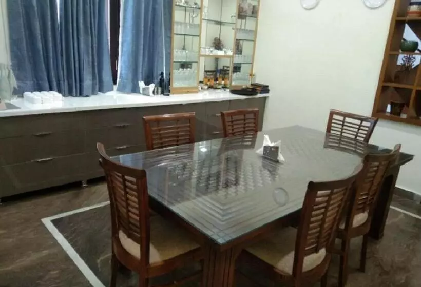 Hotelli Matoshree Club And Resort