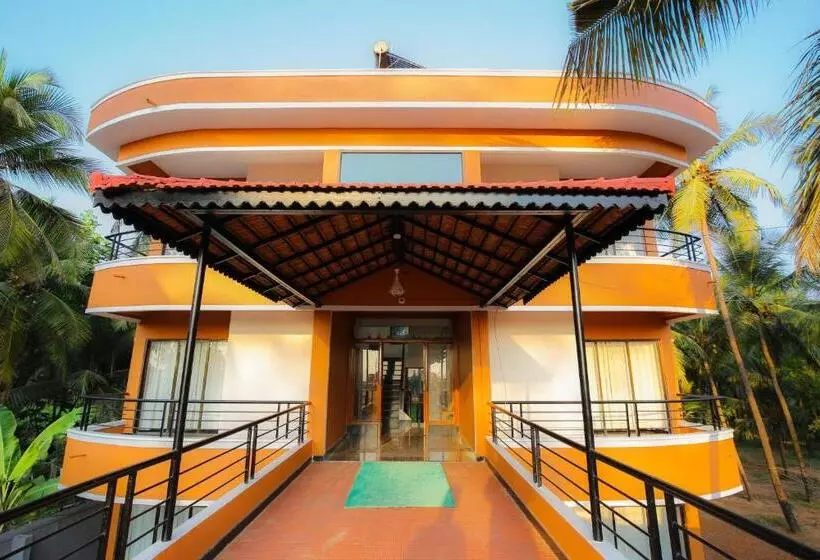 ホテル Saikushi Beach Resort