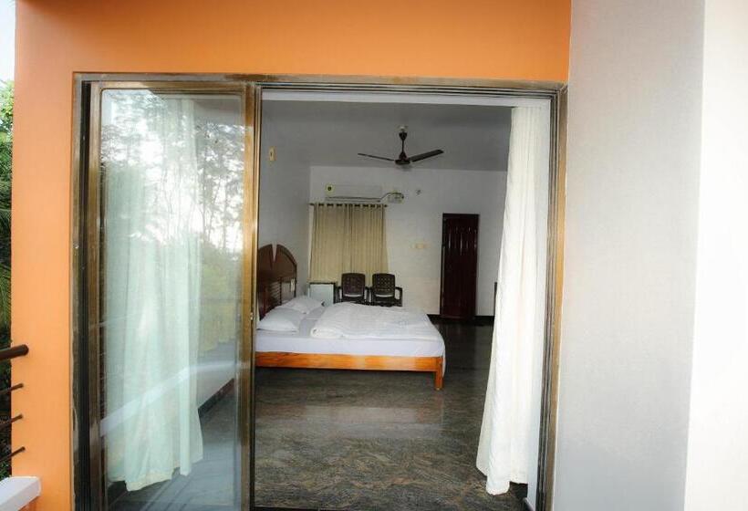 호텔 Saikushi Beach Resort