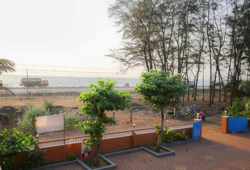 ホテル Saikushi Beach Resort