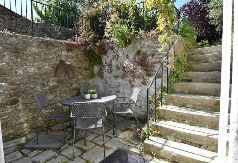 Arden Villa, Sleeps 8, Moments From The Golden Sandy Beach Of Ryde