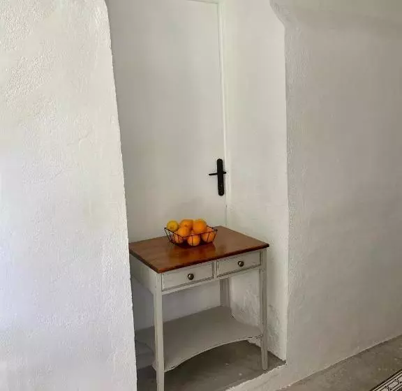 Gîte Le Palmier   Perfectly Located Cosy Studio With Private Garden