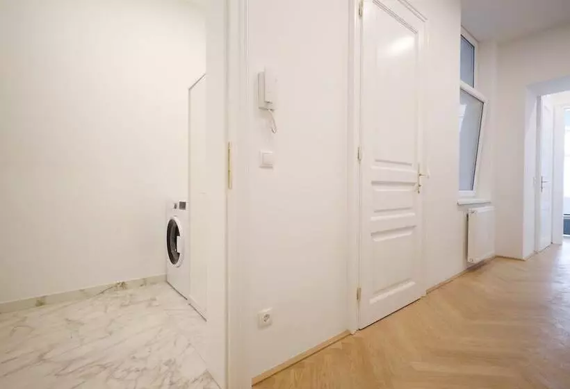 Heymi Apartments Zentagasse
