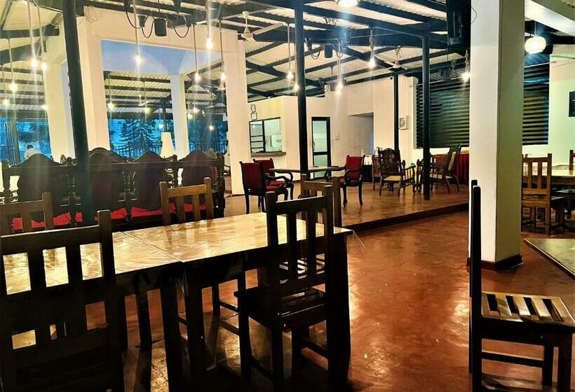 Hotel Thanayama Monaragala