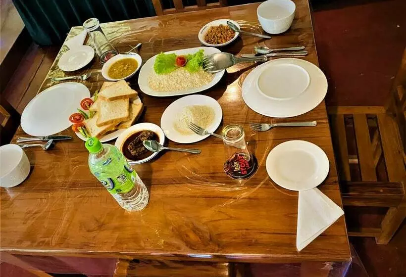 ホテル Thanayama Monaragala