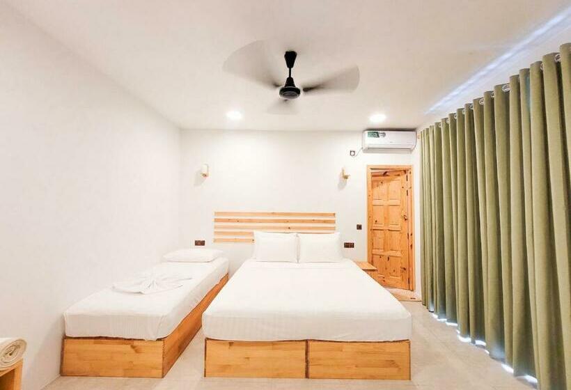 Pensão Thila Sky View   Guest House