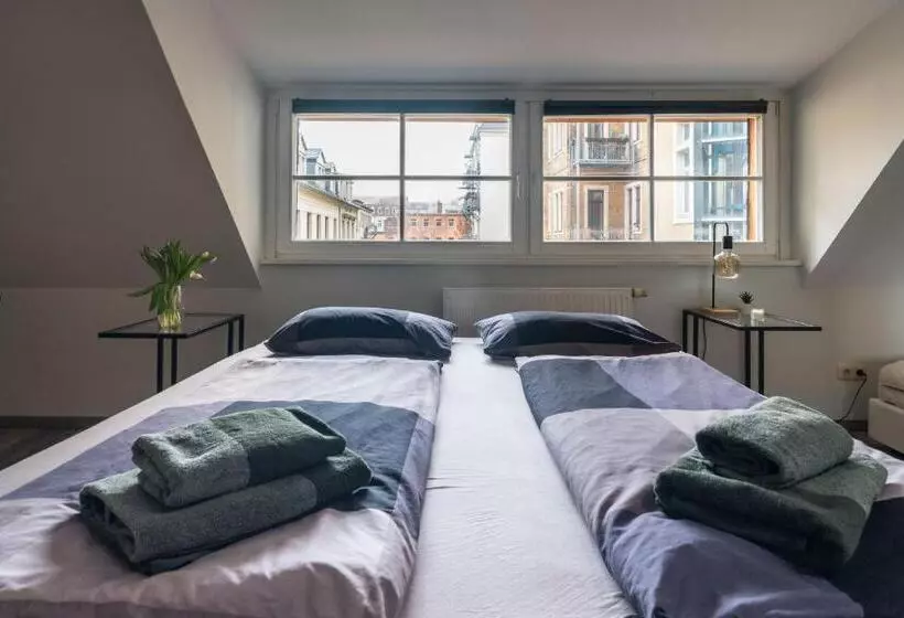 Privates Ruhiges Haus Im Herzen Der Neustadt