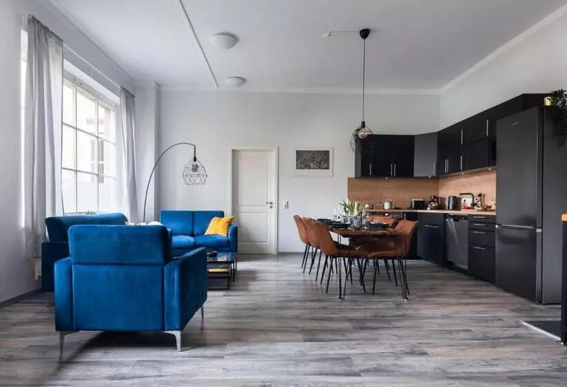 Privates Ruhiges Haus Im Herzen Der Neustadt