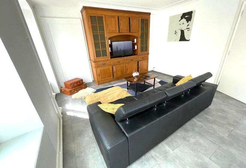 The 5 Continents   All 3 Floors By Stay Swiss