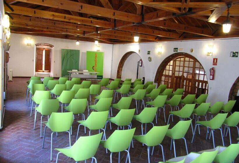 Albergue Inturjoven El Bosque Hostel