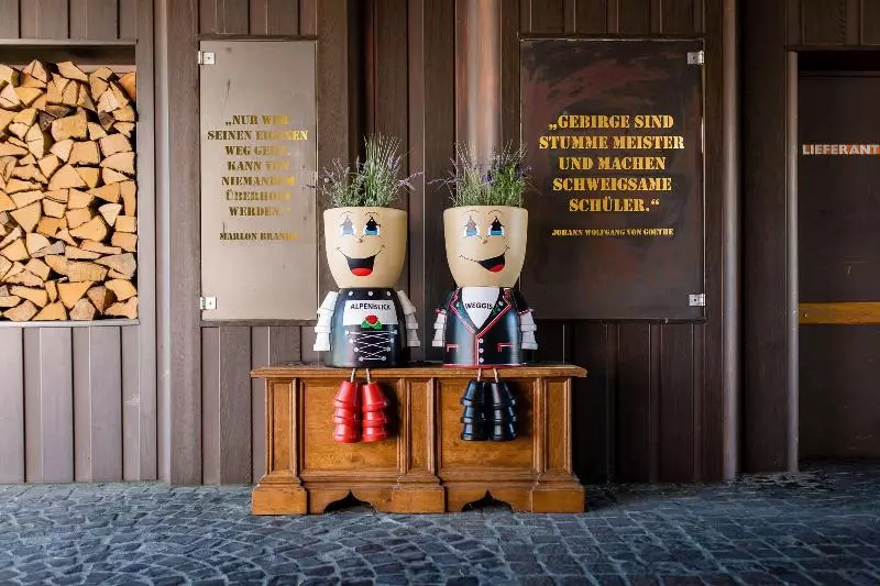 Otel Alpenblick Weggis   Panorama & Alpen Chic