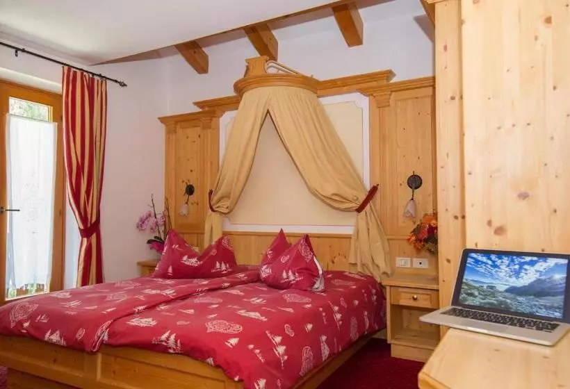 Отель Baita Velon