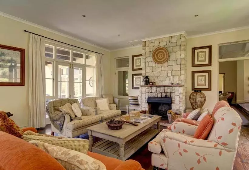 فندق Blue Gum Country Estate