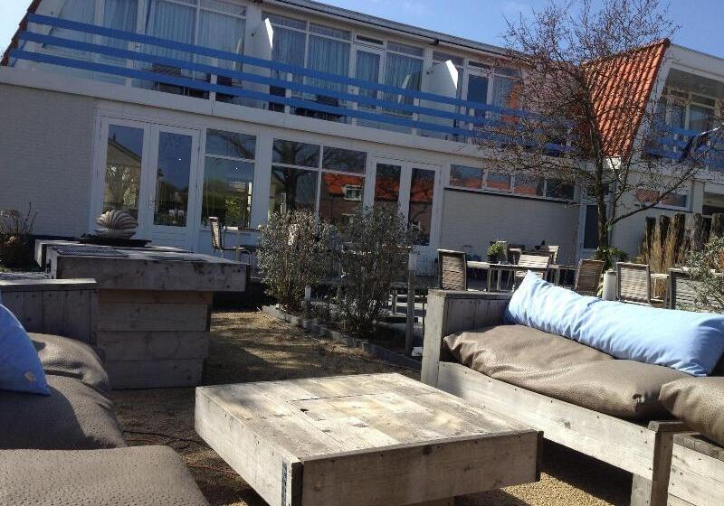 בית מלון כפרי Kijkduin