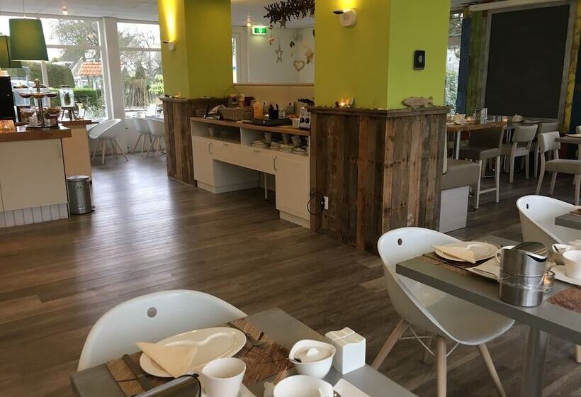 בית מלון כפרי Kijkduin