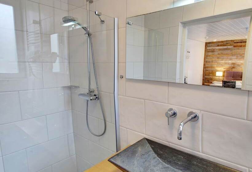 בית מלון כפרי Kijkduin