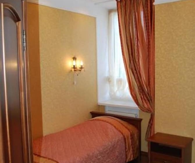 ホテル Na Dvoryanskoy