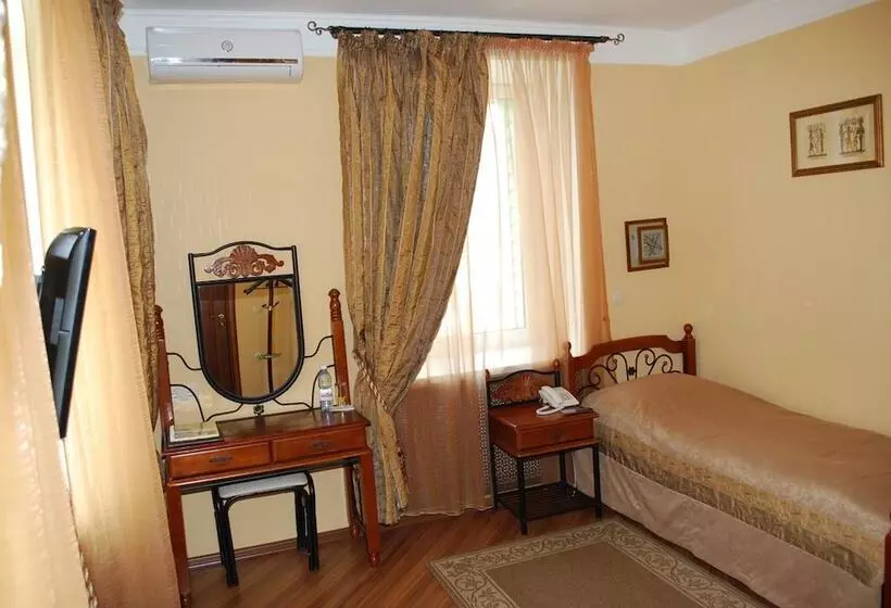 ホテル Na Dvoryanskoy