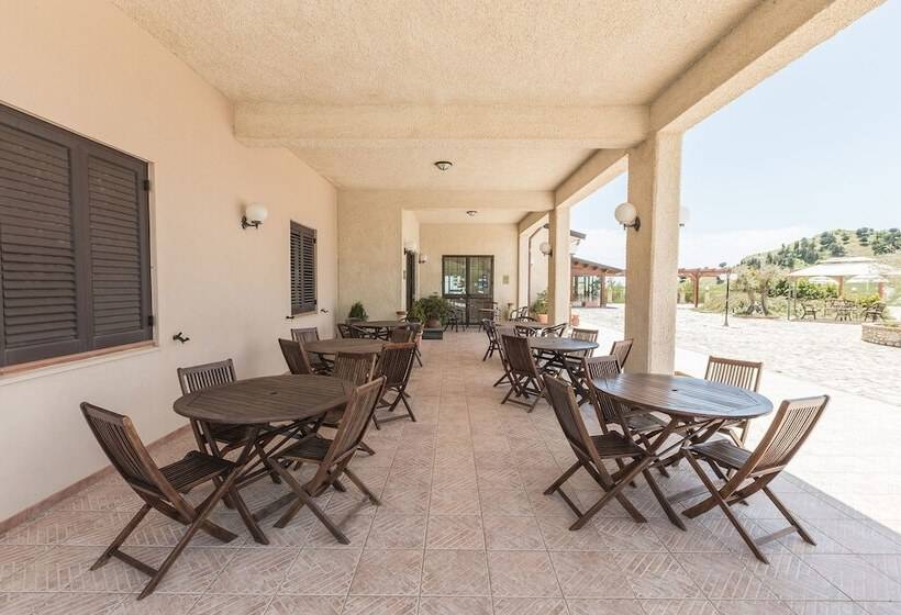 فندق Pigna D Oro Country