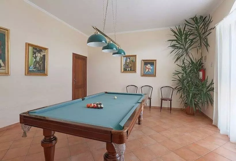 Отель Pigna D Oro Country