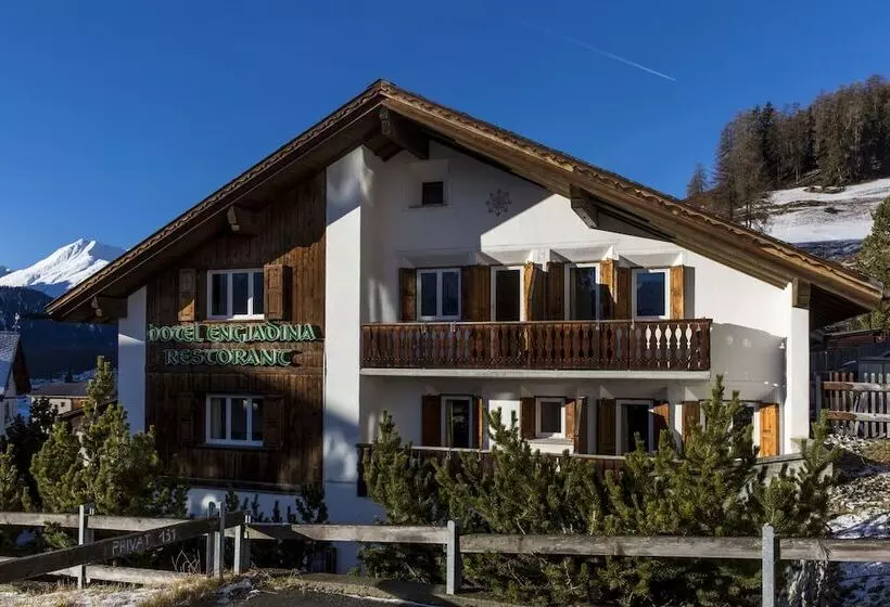 هتل Restorant Engiadina Ftan