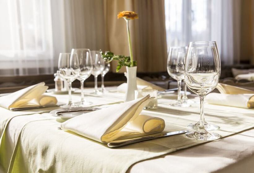 בית מלון כפרי Restorant Engiadina Ftan