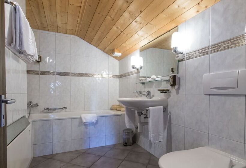 בית מלון כפרי Restorant Engiadina Ftan