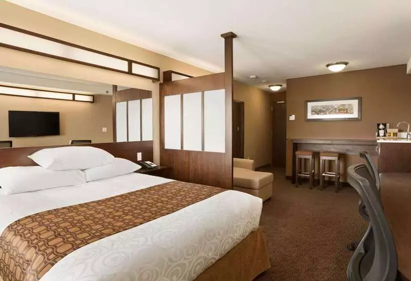 Microtel Inn & Suites By Wyndham Blackfalds Red Deer North