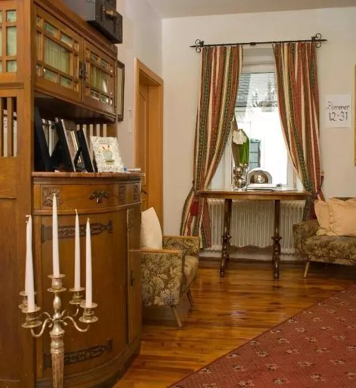 بنسيون Gasthof Manner