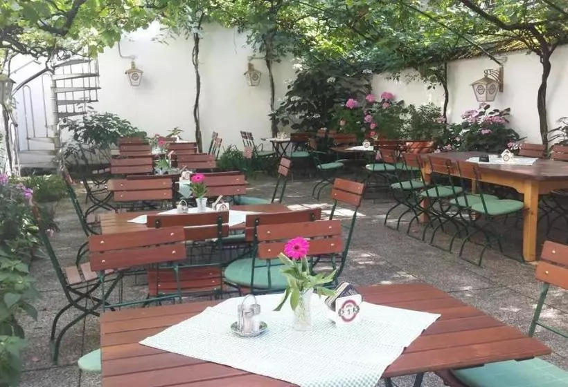 بنسيون Gasthof Manner