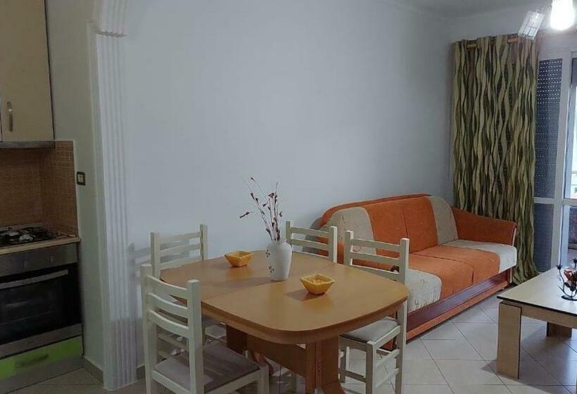 Bright Apartment In Front Of The Sea, Lungomare
