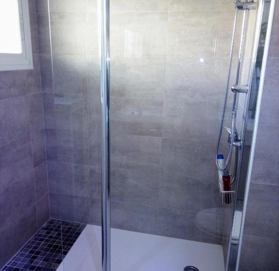 Cozy Apartment & Free Parking