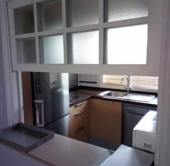 Cozy Apartment & Free Parking