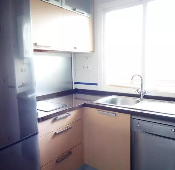 Cozy Apartment & Free Parking